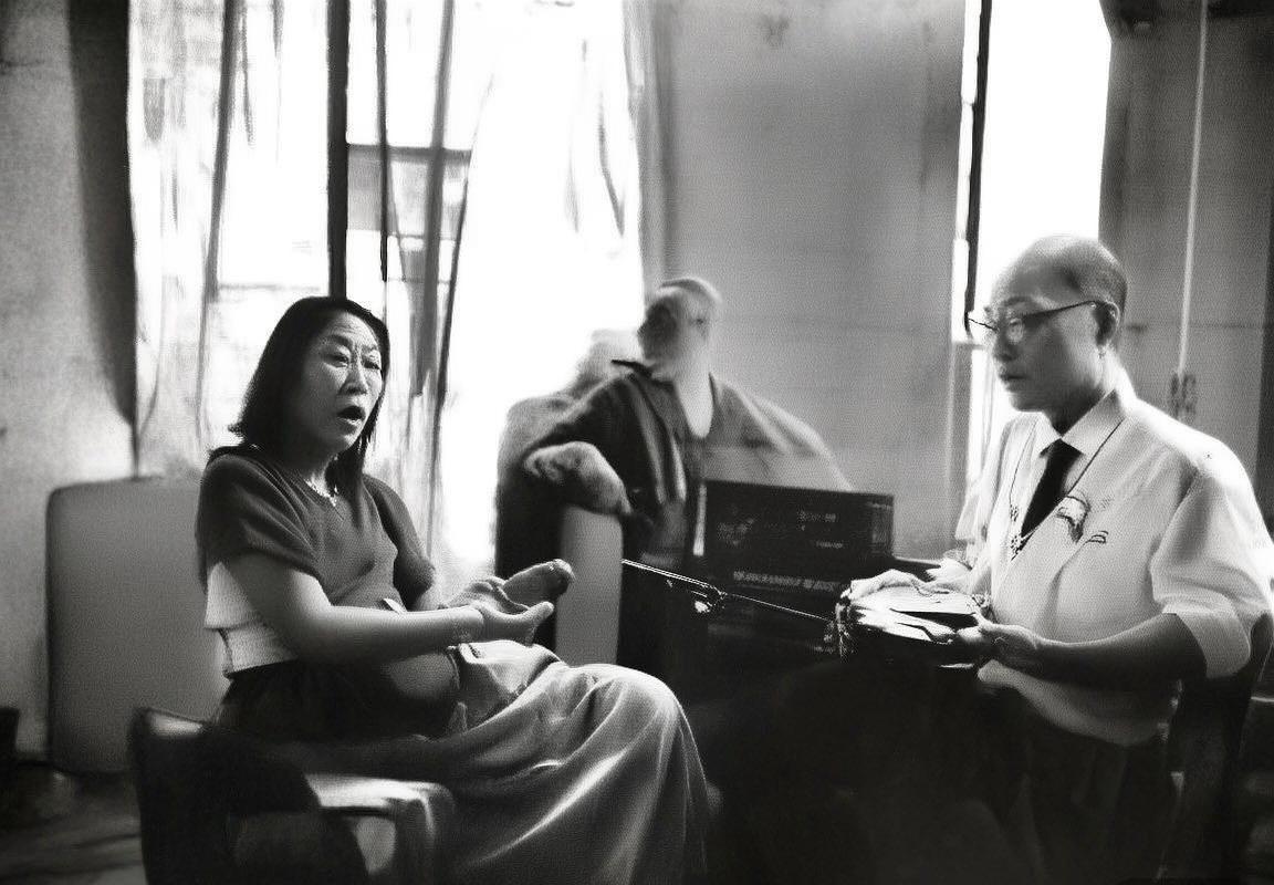 范戴克传奇：从荷兰青涩少年到世界顶级后卫的蜕变之路