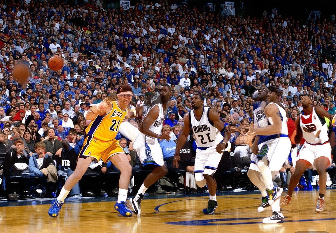 2005年NBA小牛vs湖人巅峰对决回顾